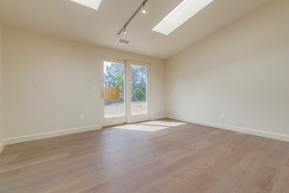 Virtual tour photo 43 of 84 for 4444 Camrose Ave