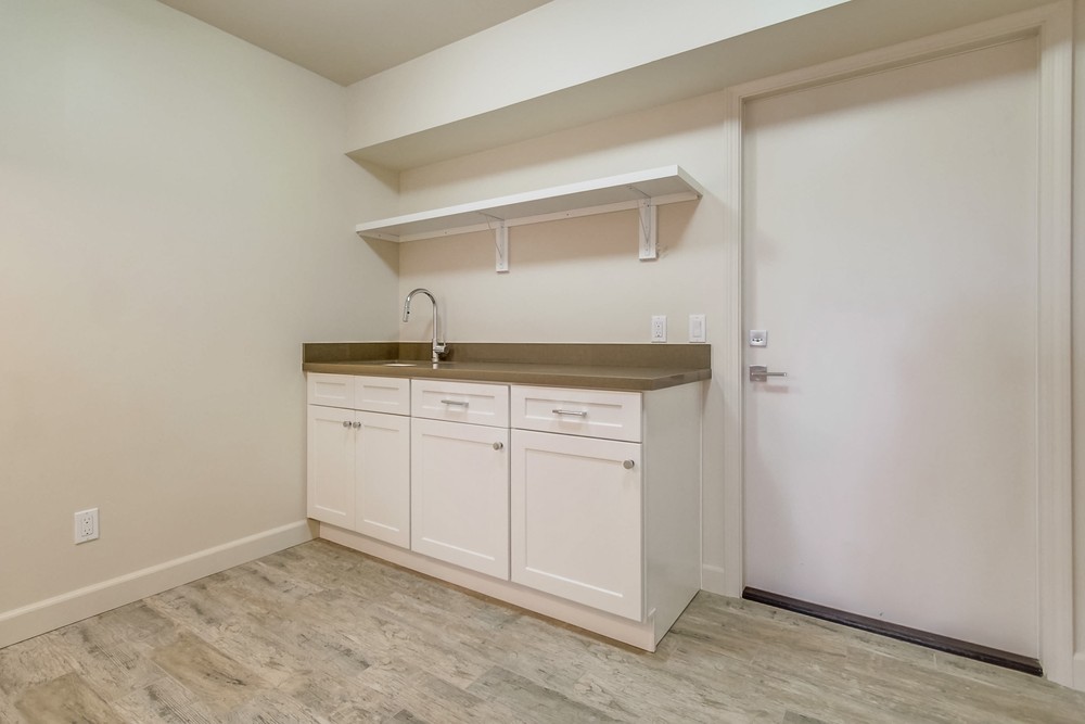 Virtual tour photo 70 of 84 for 4444 Camrose Ave