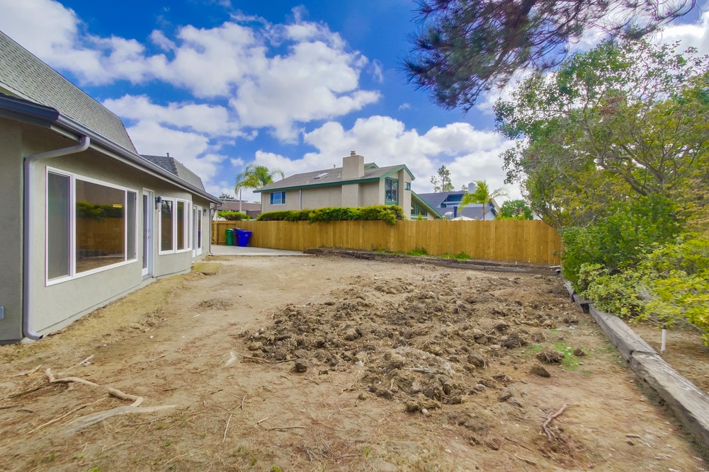 Virtual tour photo 75 of 84 for 4444 Camrose Ave