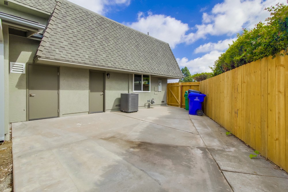 Virtual tour photo 81 of 84 for 4444 Camrose Ave