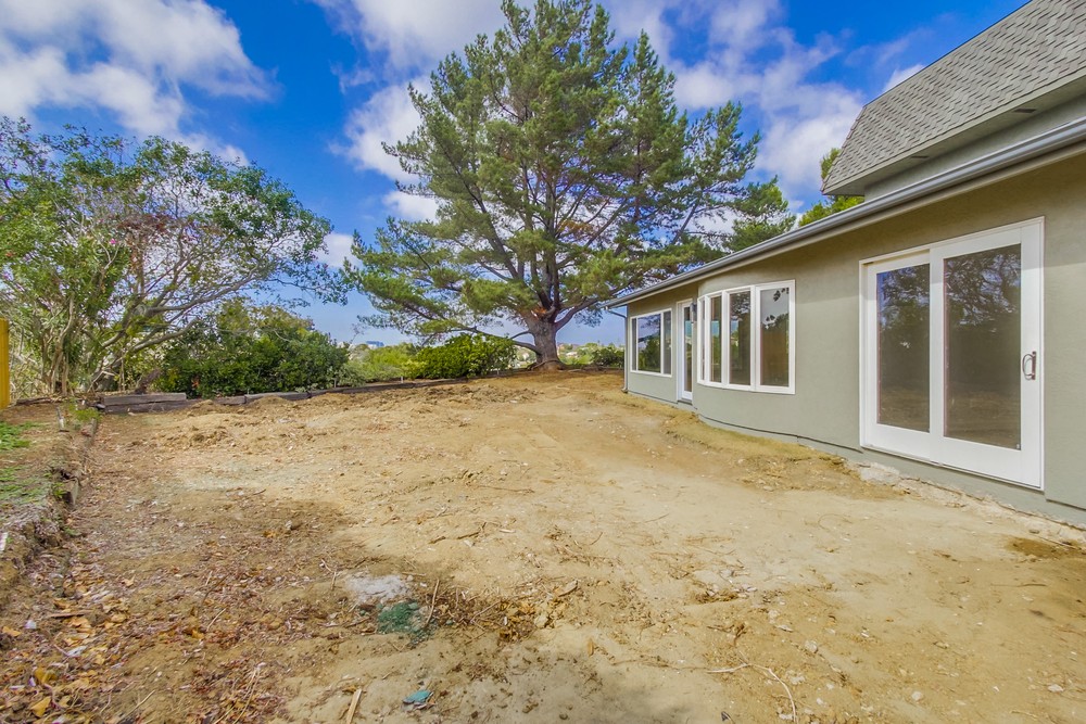 Virtual tour photo 82 of 84 for 4444 Camrose Ave