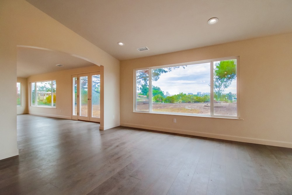 Virtual tour photo 8 of 59 for 4444 Camrose Ave