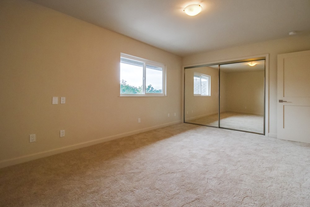 Virtual tour photo 32 of 59 for 4444 Camrose Ave