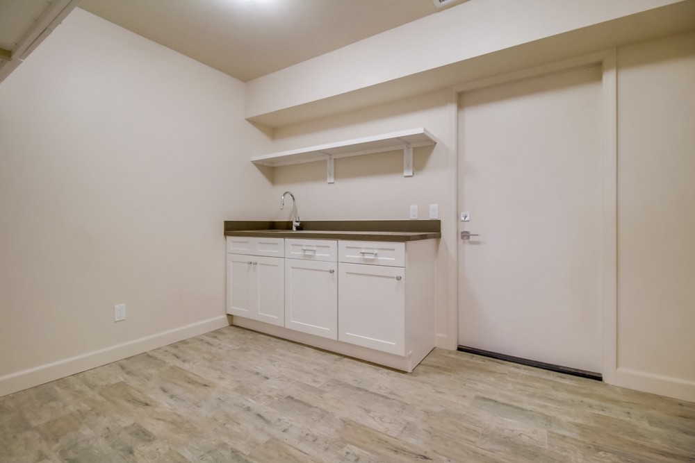 Virtual tour photo 48 of 59 for 4444 Camrose Ave