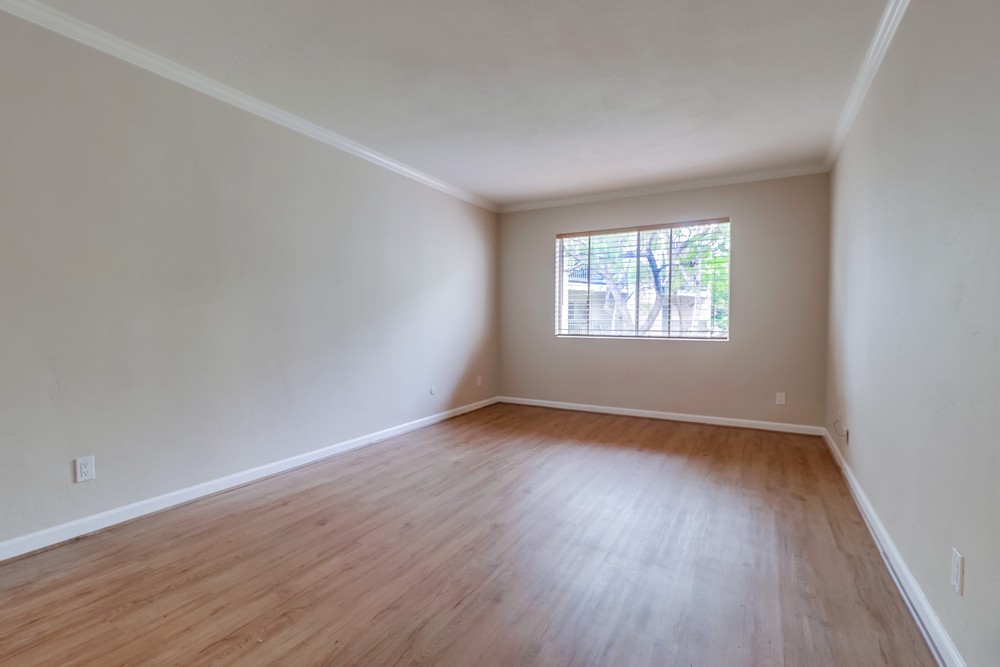 Virtual tour photo 13 of 20 for 4444 W Point Loma Blvd