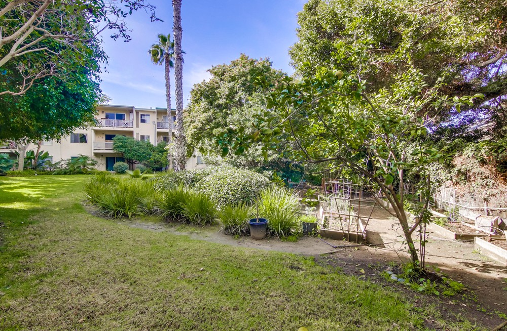Virtual tour photo 37 of 51 for 4444 W Point Loma Blvd UNIT 76