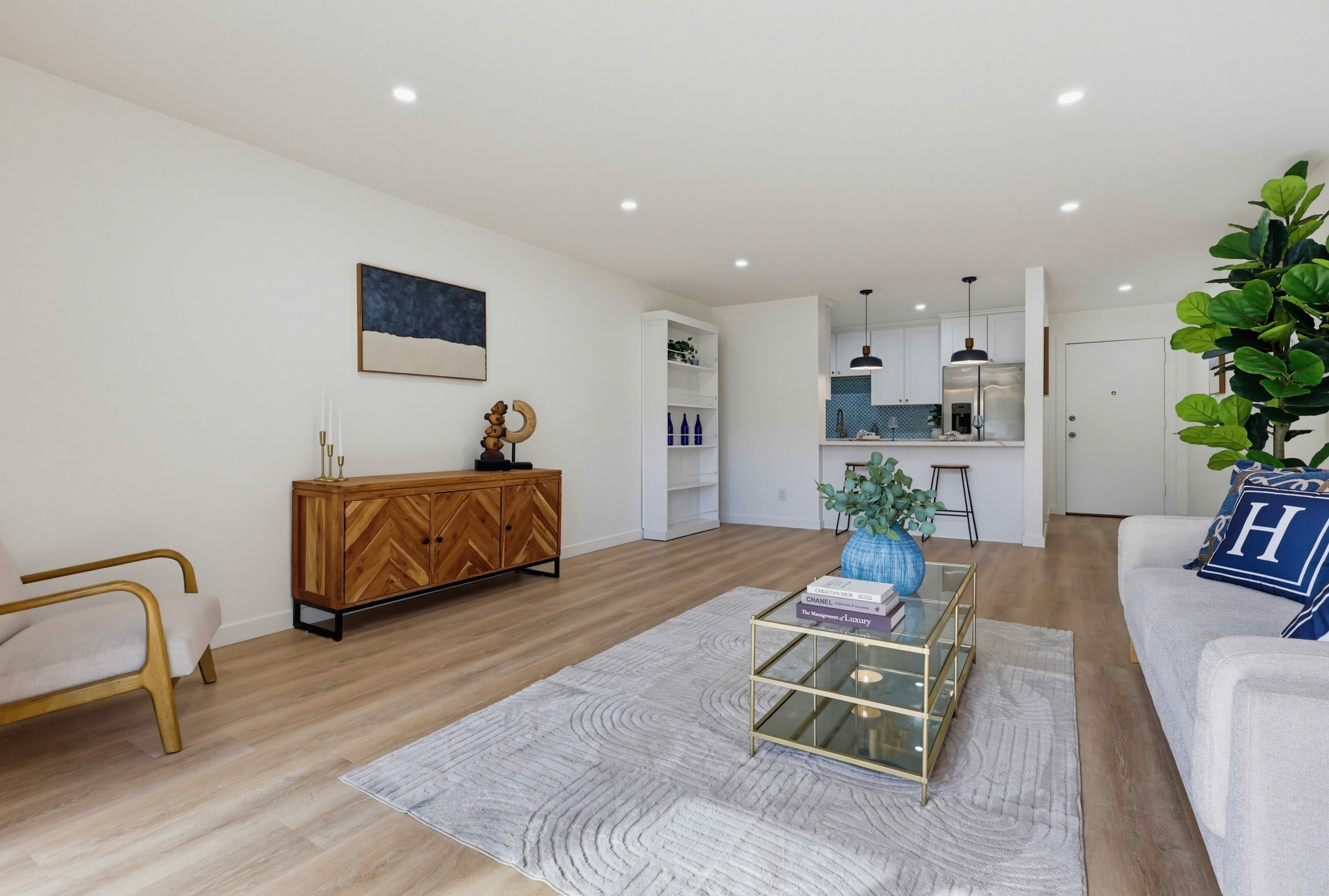 Virtual tour photo 12 of 41 for 4444 W Point Loma Blvd Unit 98