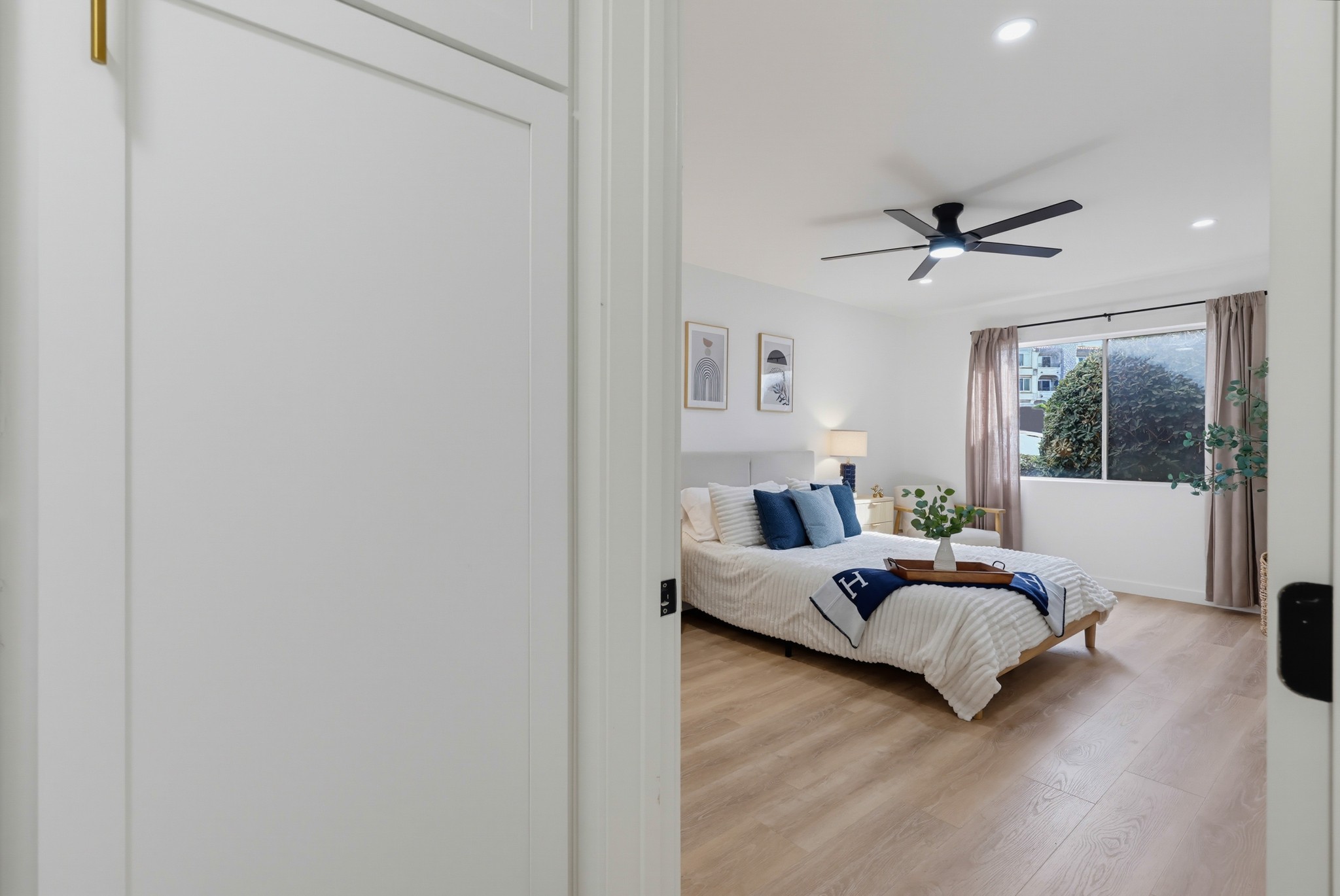 Virtual tour photo 25 of 41 for 4444 W Point Loma Blvd Unit 98