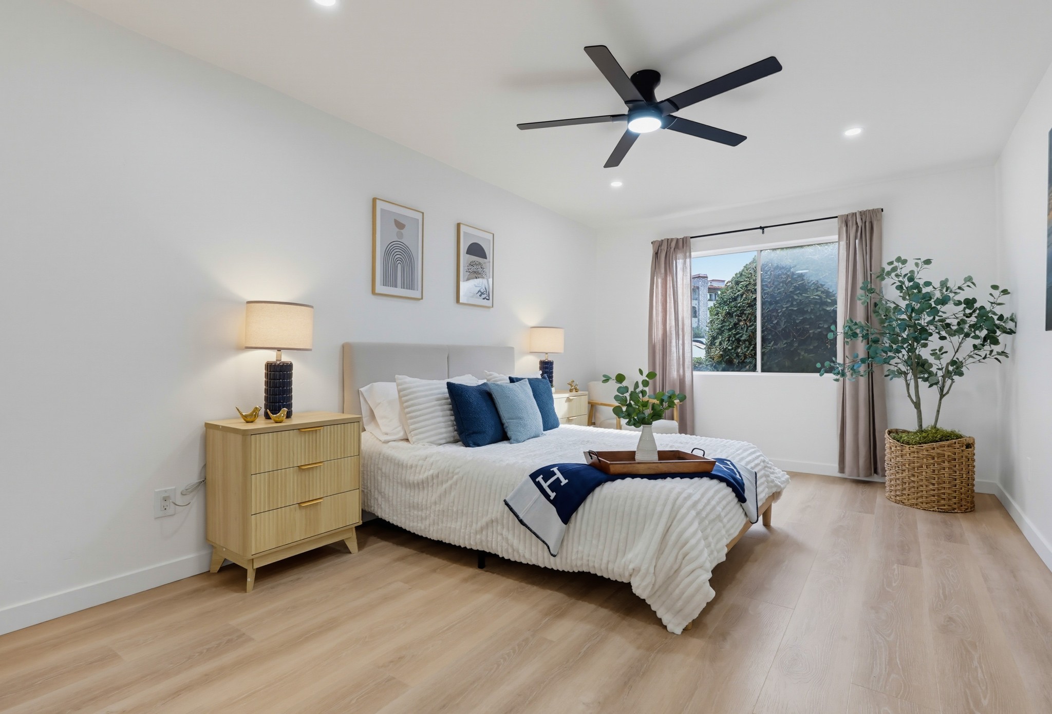 Virtual tour photo 26 of 41 for 4444 W Point Loma Blvd Unit 98