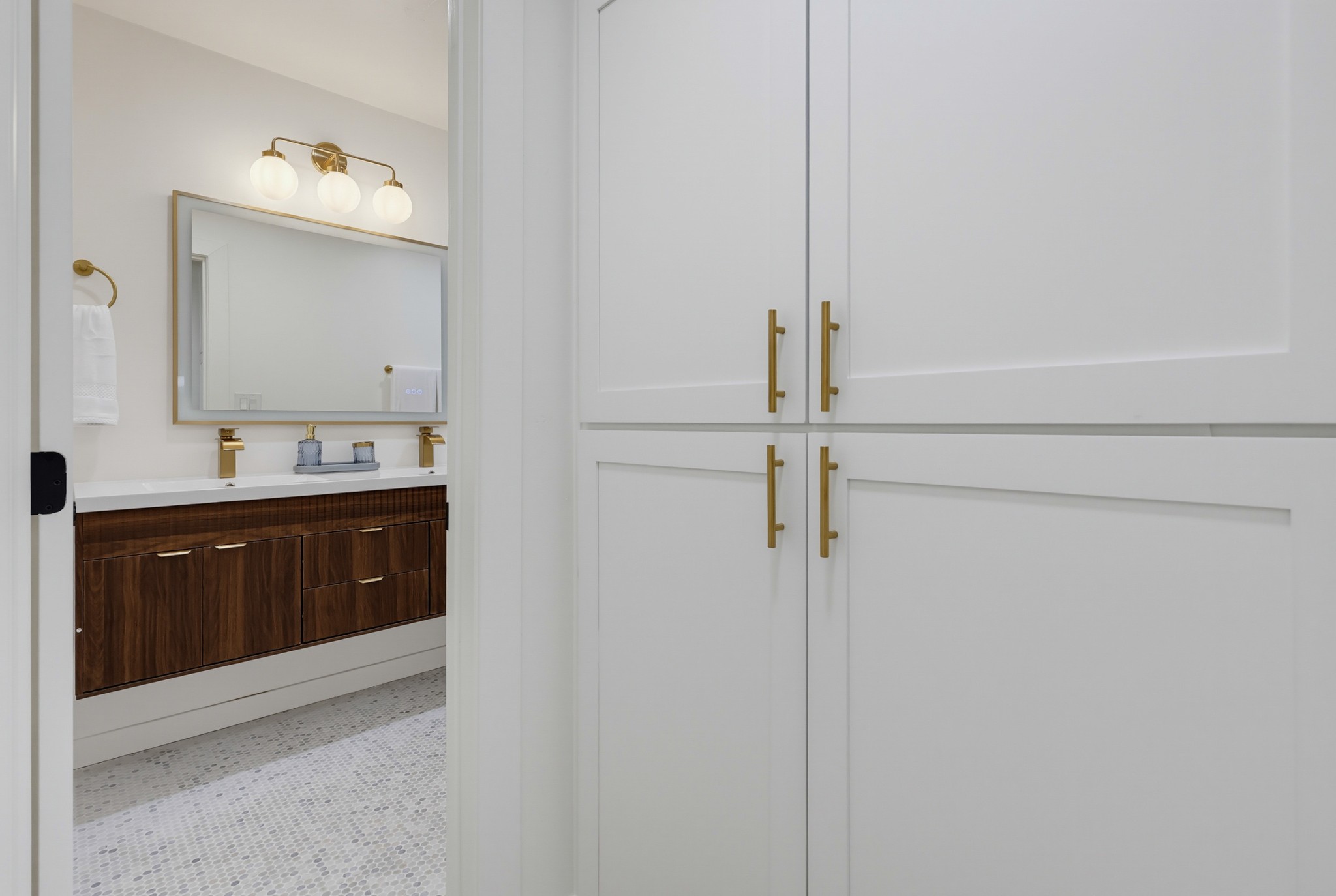 Virtual tour photo 32 of 41 for 4444 W Point Loma Blvd Unit 98