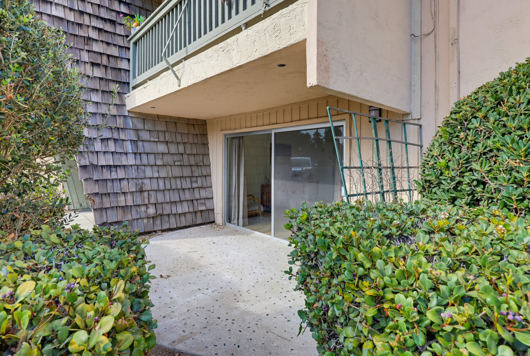 Virtual tour photo 37 of 41 for 4444 W Point Loma Blvd Unit 98