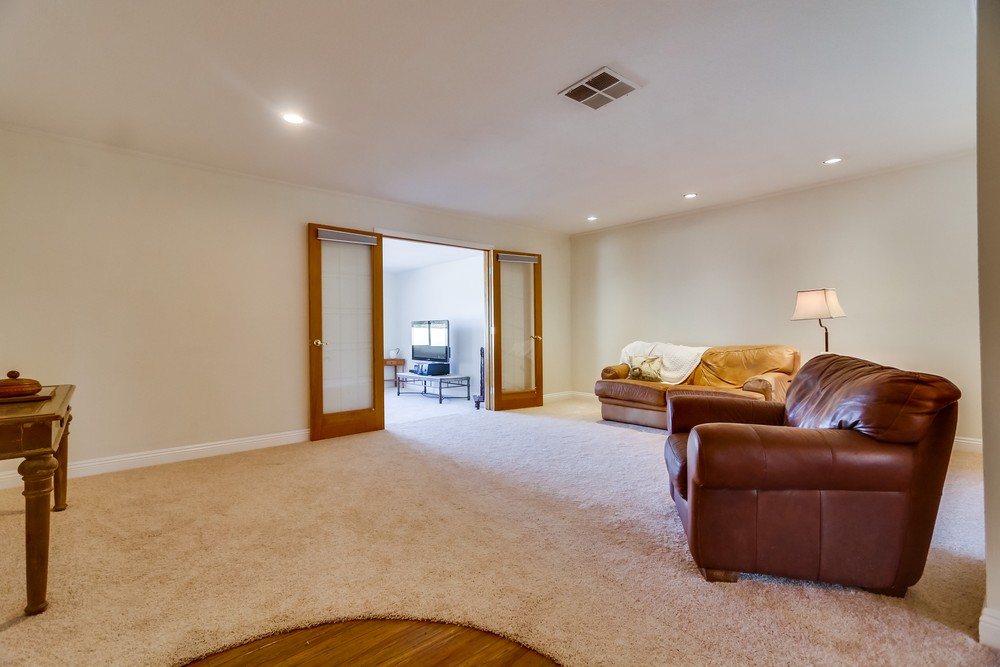 Virtual tour photo 9 of 49 for 4445 La Crosse Ave
