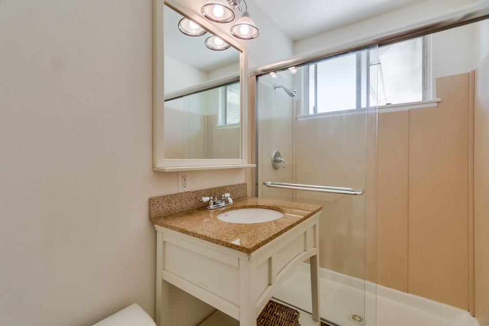 Virtual tour photo 33 of 49 for 4445 La Crosse Ave