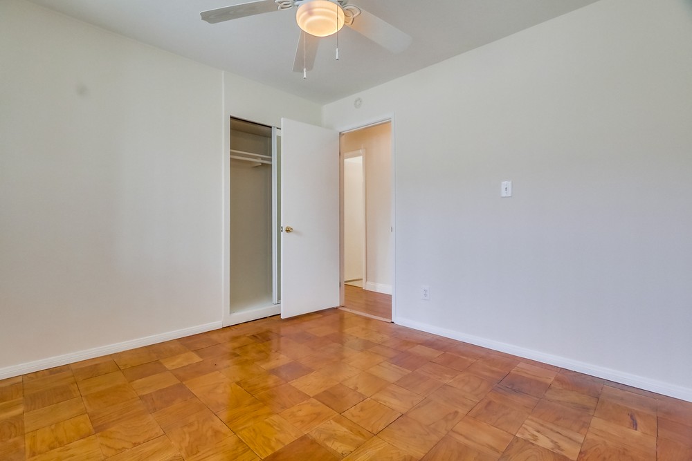 Virtual tour photo 39 of 49 for 4445 La Crosse Ave