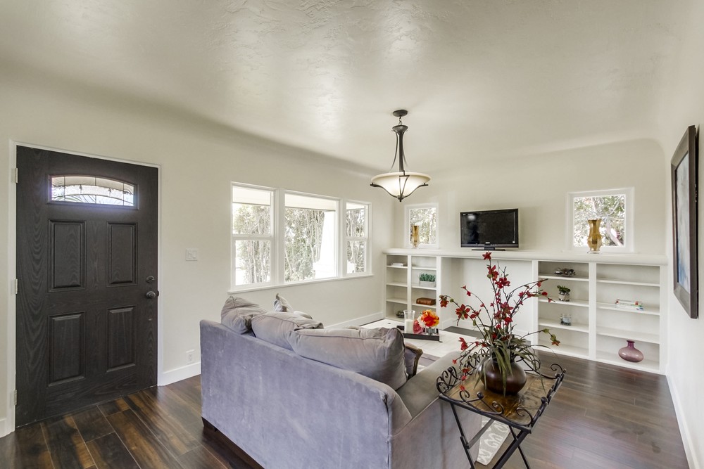 Virtual tour photo 9 of 35 for 4445 McClintock St