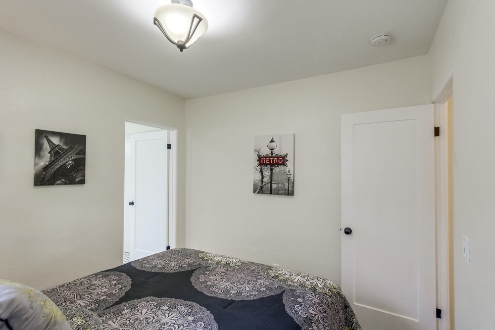 Virtual tour photo 21 of 35 for 4445 McClintock St
