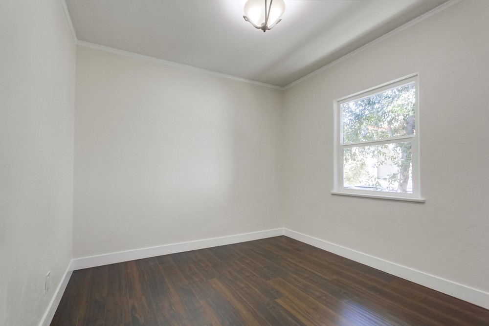 Virtual tour photo 24 of 35 for 4445 McClintock St