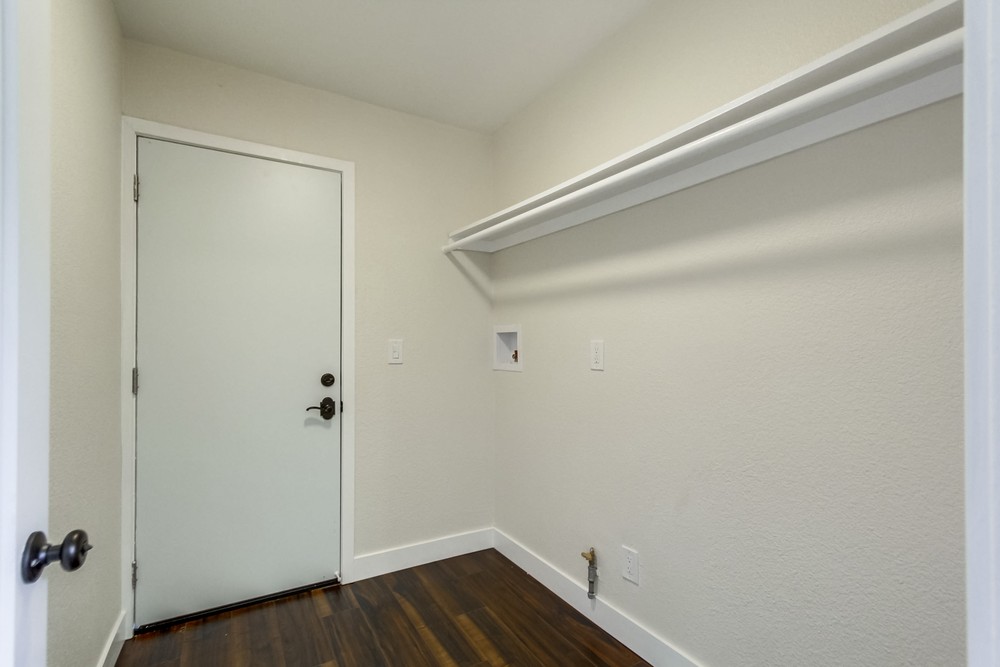 Virtual tour photo 27 of 35 for 4445 McClintock St