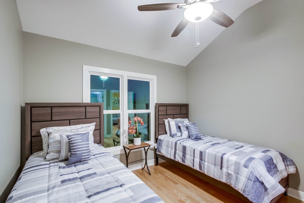 Virtual tour photo 37 of 44 for 4446 40th St