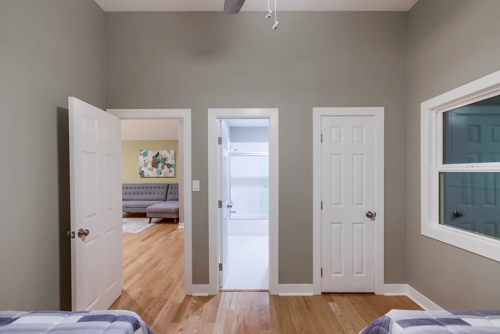 Virtual tour photo 38 of 44 for 4446 40th St