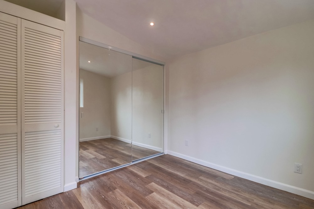 Virtual tour photo 12 of 24 for 4449 44th St