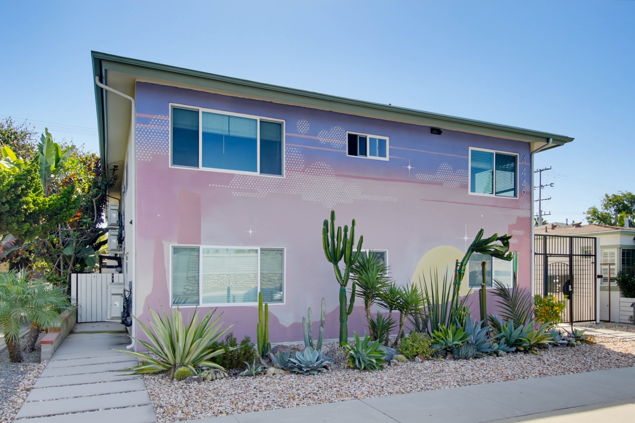 Virtual tour photo 3 of 32 for 4449 Central Ave #5