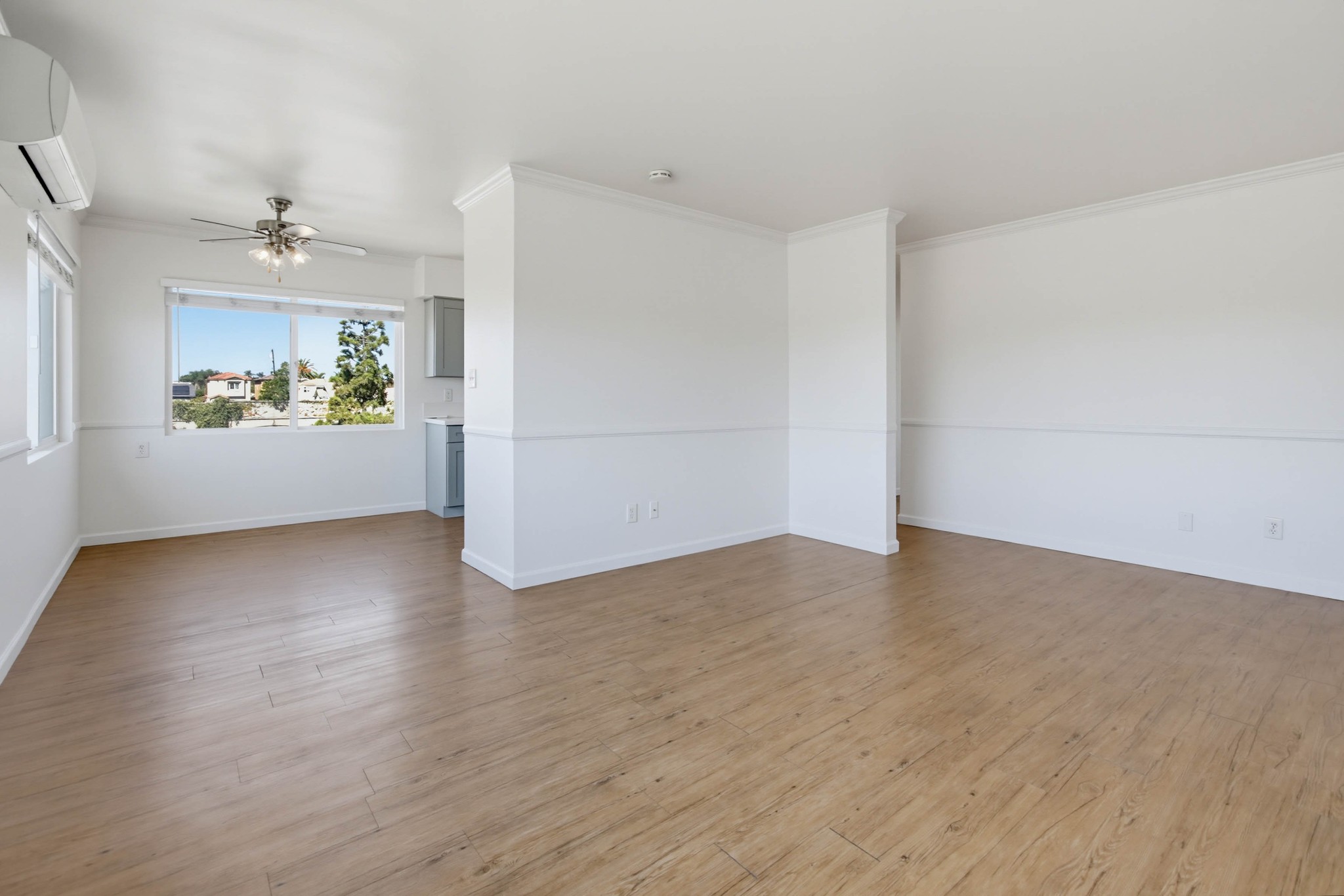 Virtual tour photo 9 of 32 for 4449 Central Ave #5
