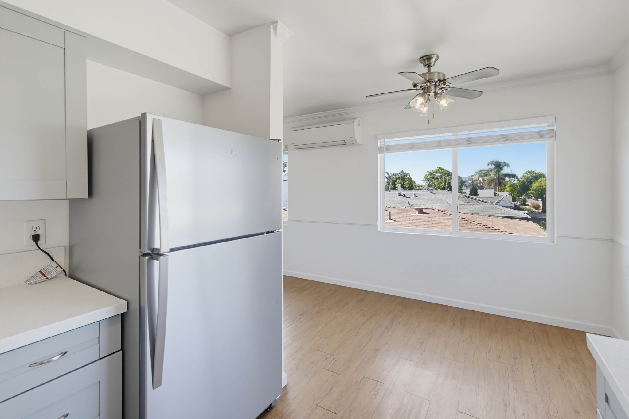 Virtual tour photo 19 of 32 for 4449 Central Ave #5