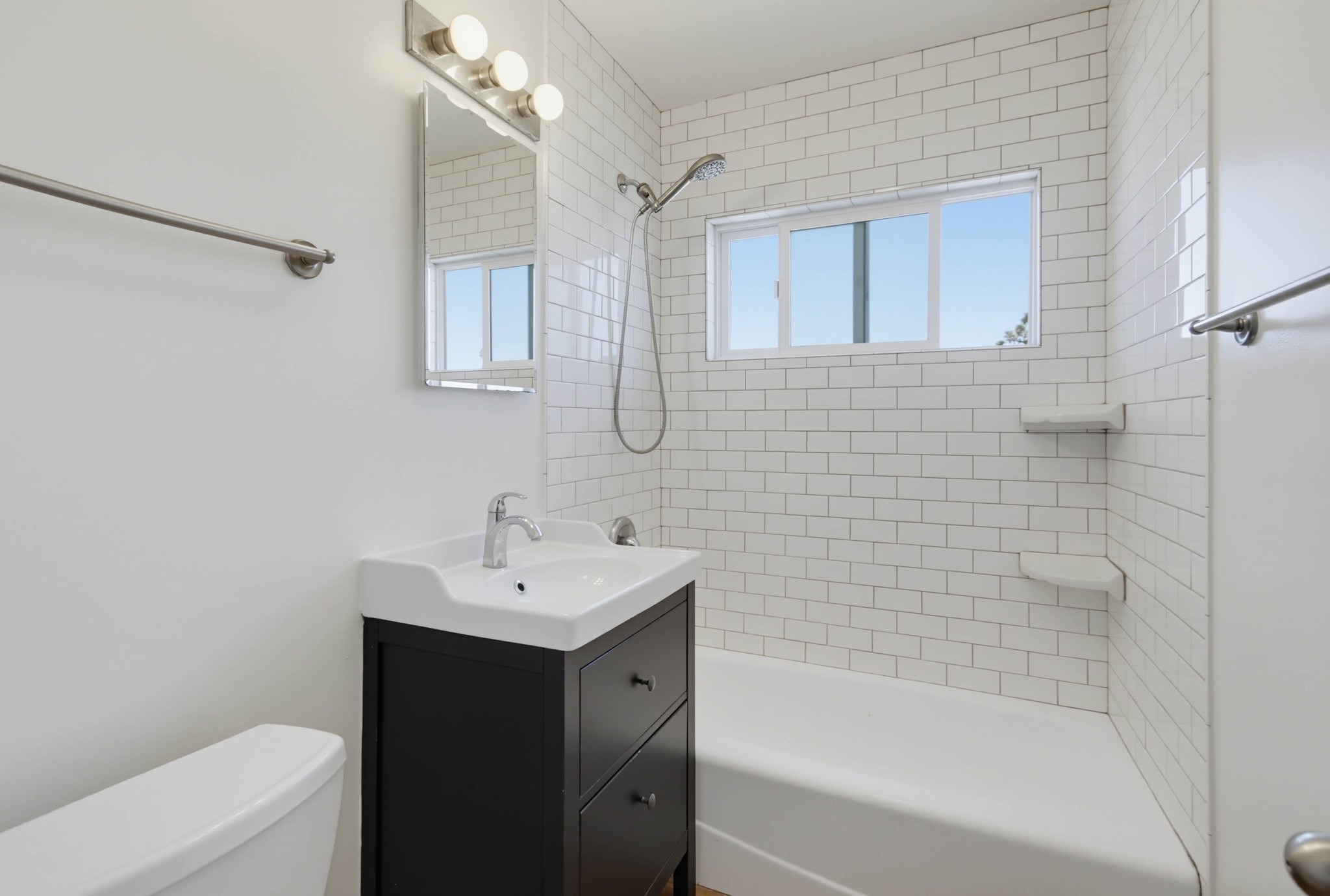 Virtual tour photo 20 of 32 for 4449 Central Ave #5