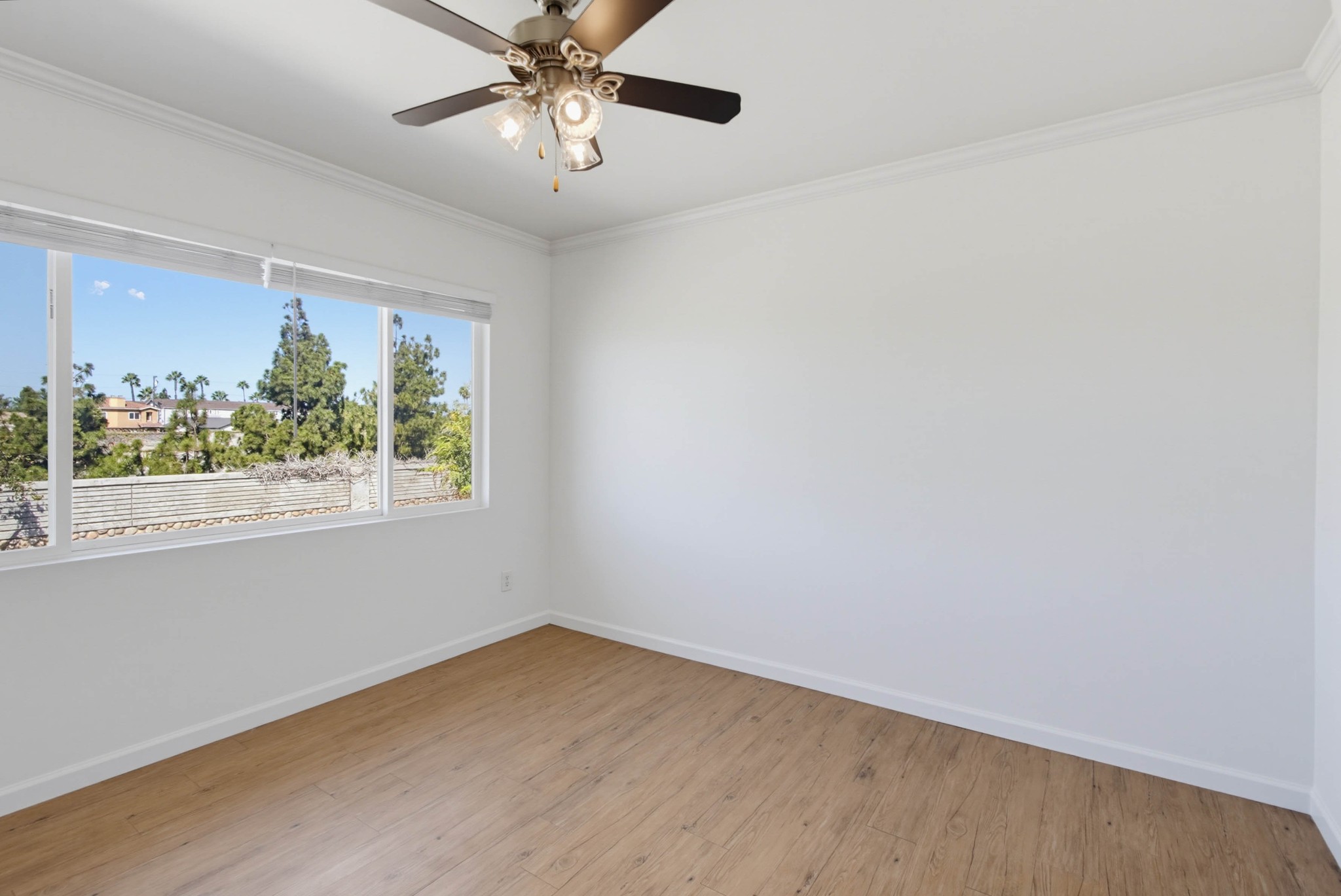 Virtual tour photo 22 of 32 for 4449 Central Ave #5