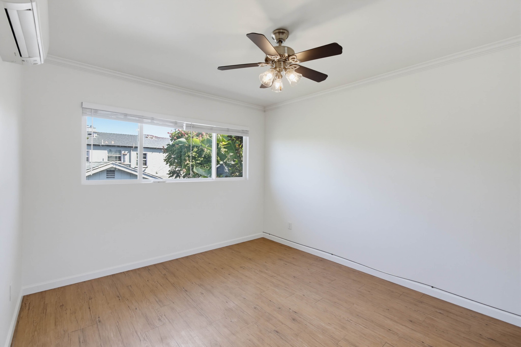 Virtual tour photo 25 of 32 for 4449 Central Ave #5