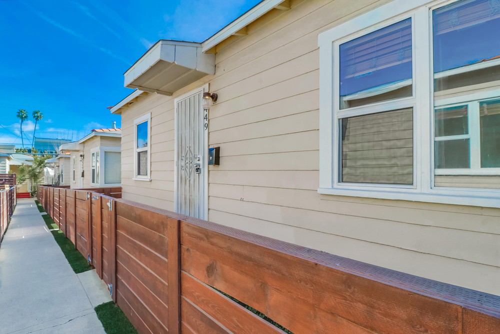 Virtual tour photo 10 of 43 for 4449 Florida St