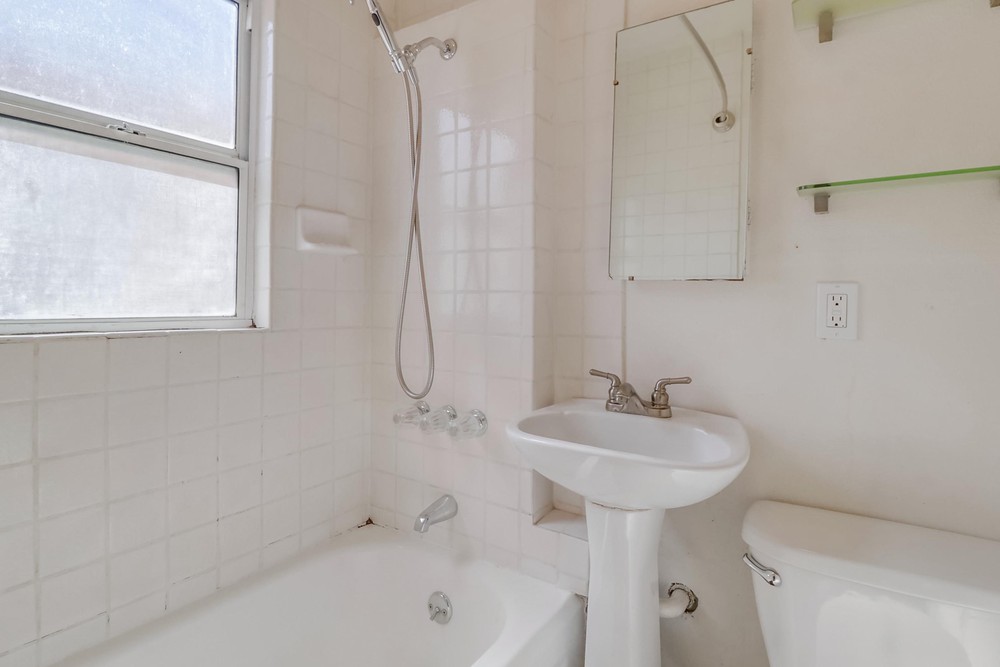 Virtual tour photo 24 of 43 for 4449 Florida St