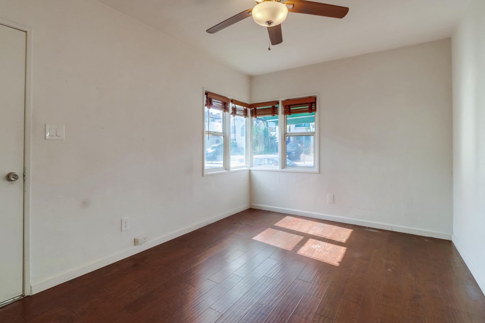 Virtual tour photo 32 of 43 for 4449 Florida St