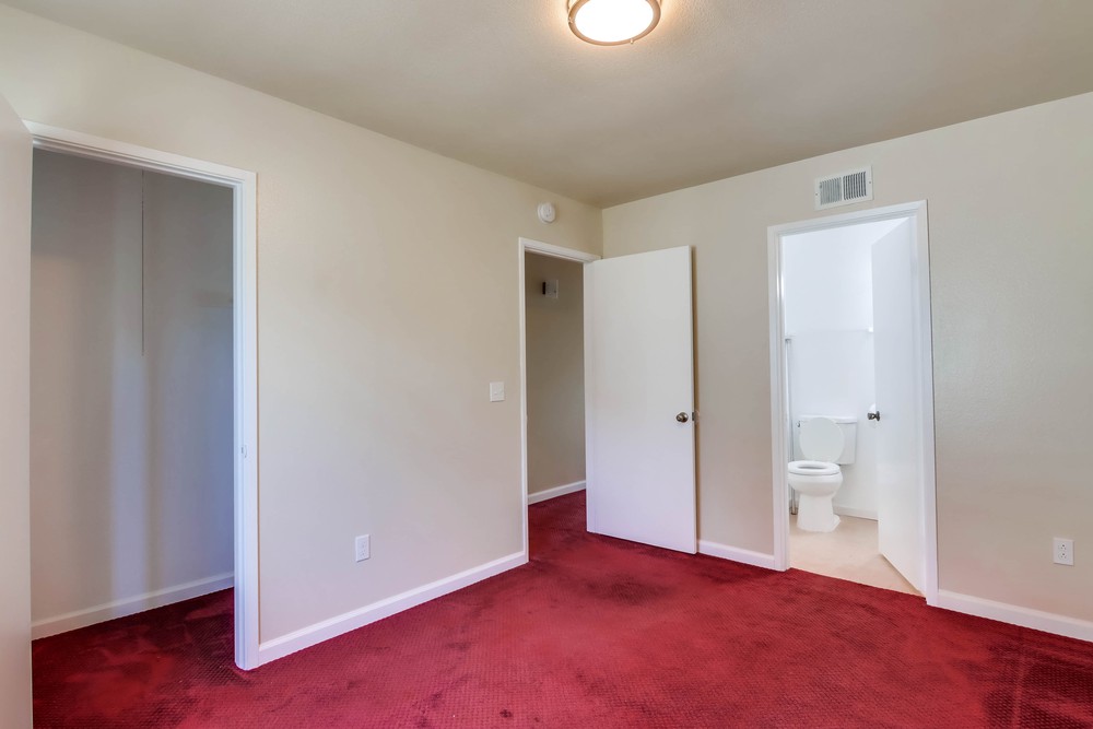 Virtual tour photo 23 of 49 for 445 Braun Ave