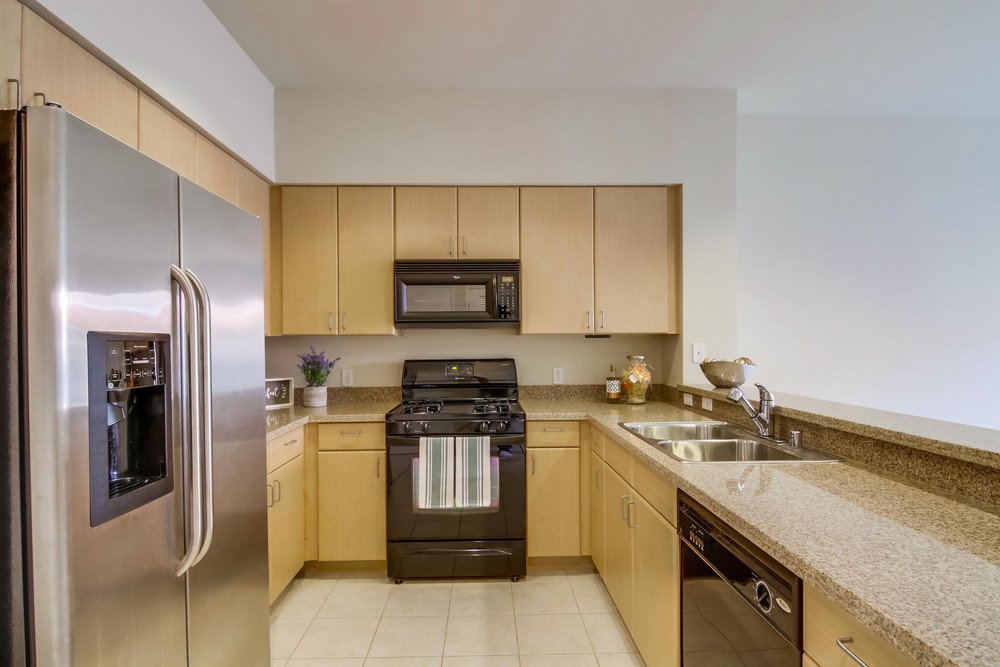 Virtual tour photo 17 of 35 for 445 Island Ave