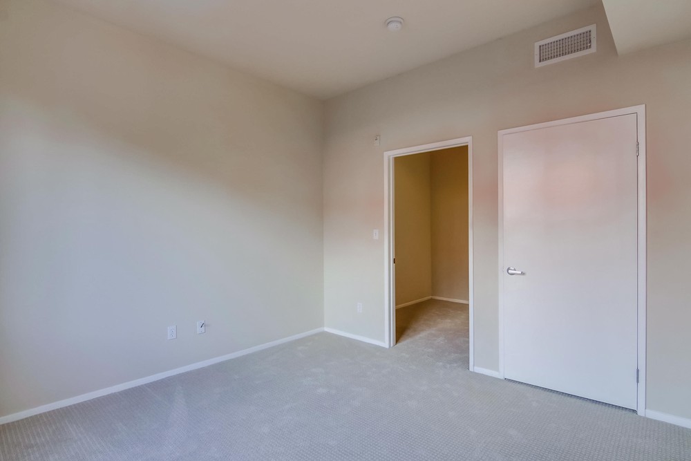 Virtual tour photo 25 of 35 for 445 Island Ave