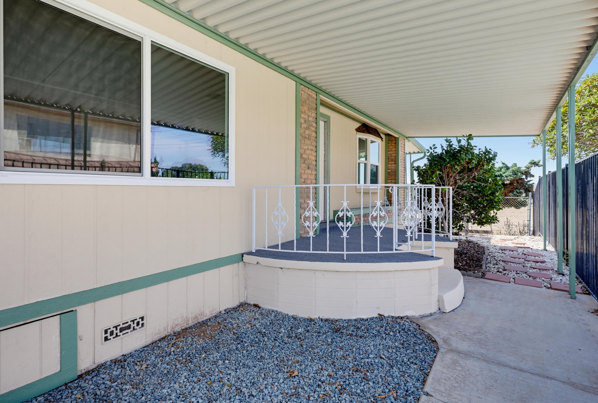 Virtual tour photo 7 of 73 for 445 Orange Ave Spc 5