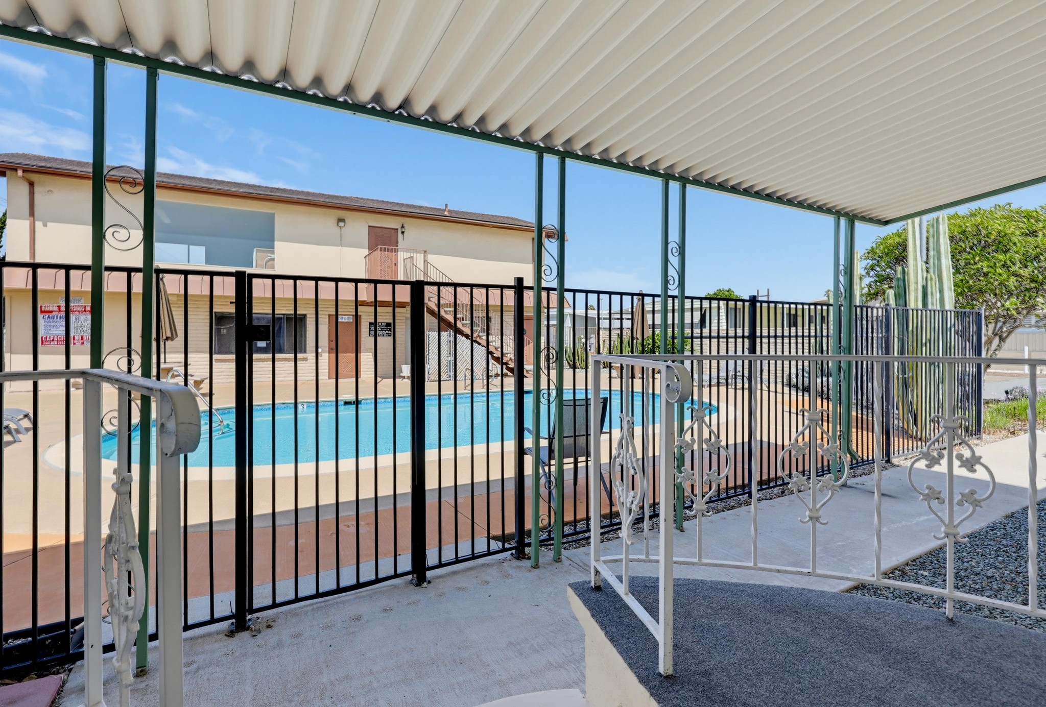 Virtual tour photo 11 of 73 for 445 Orange Ave Spc 5