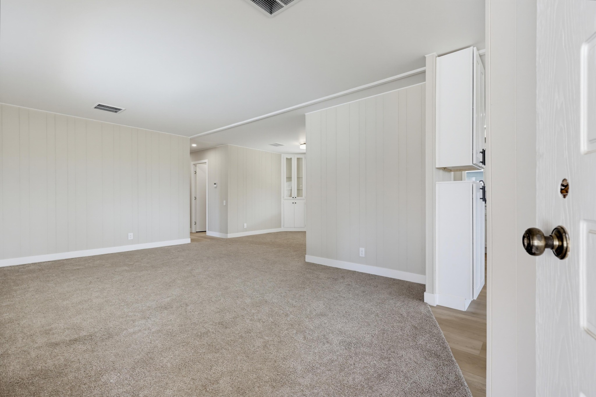 Virtual tour photo 12 of 73 for 445 Orange Ave Spc 5