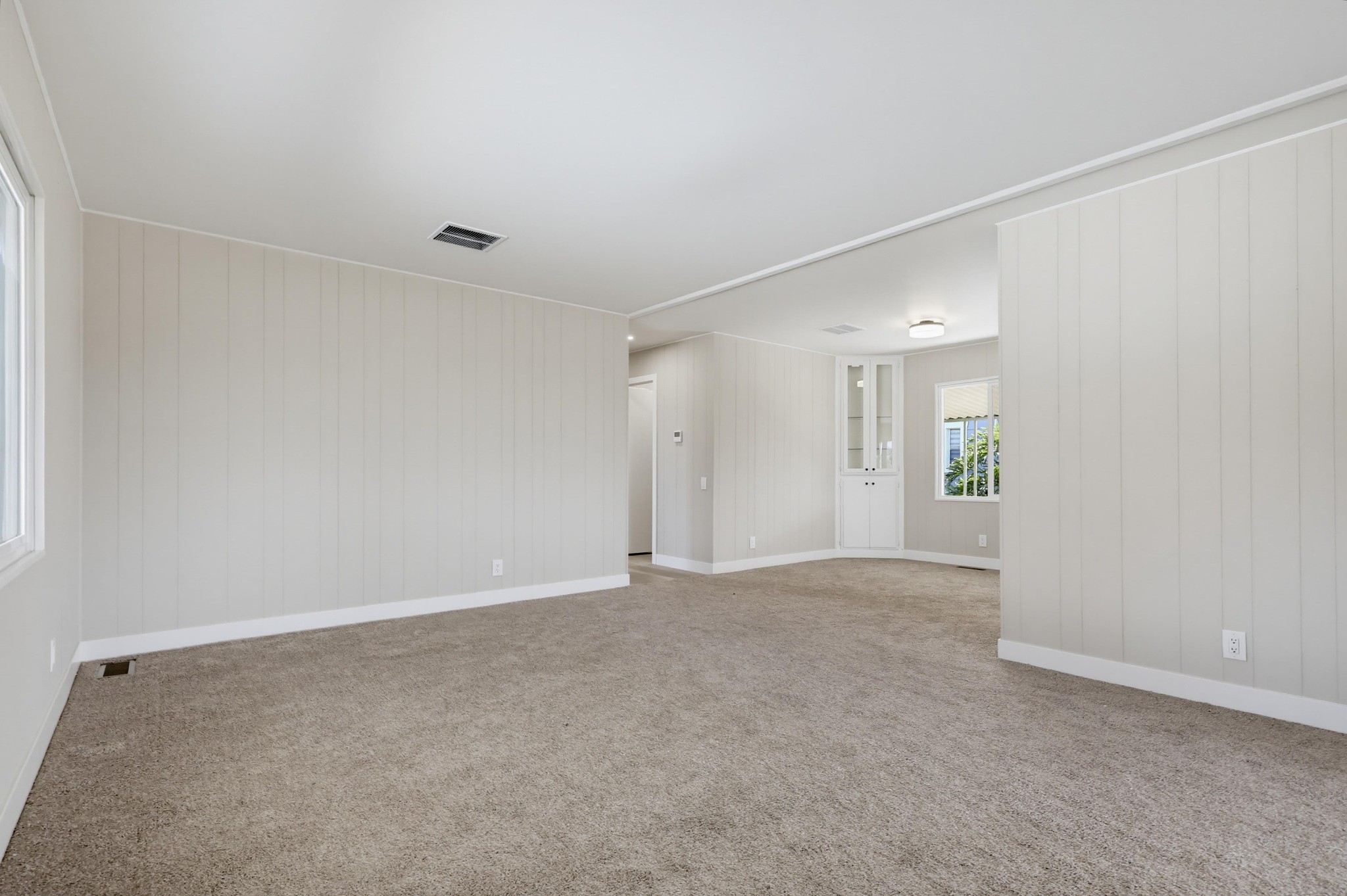 Virtual tour photo 13 of 73 for 445 Orange Ave Spc 5