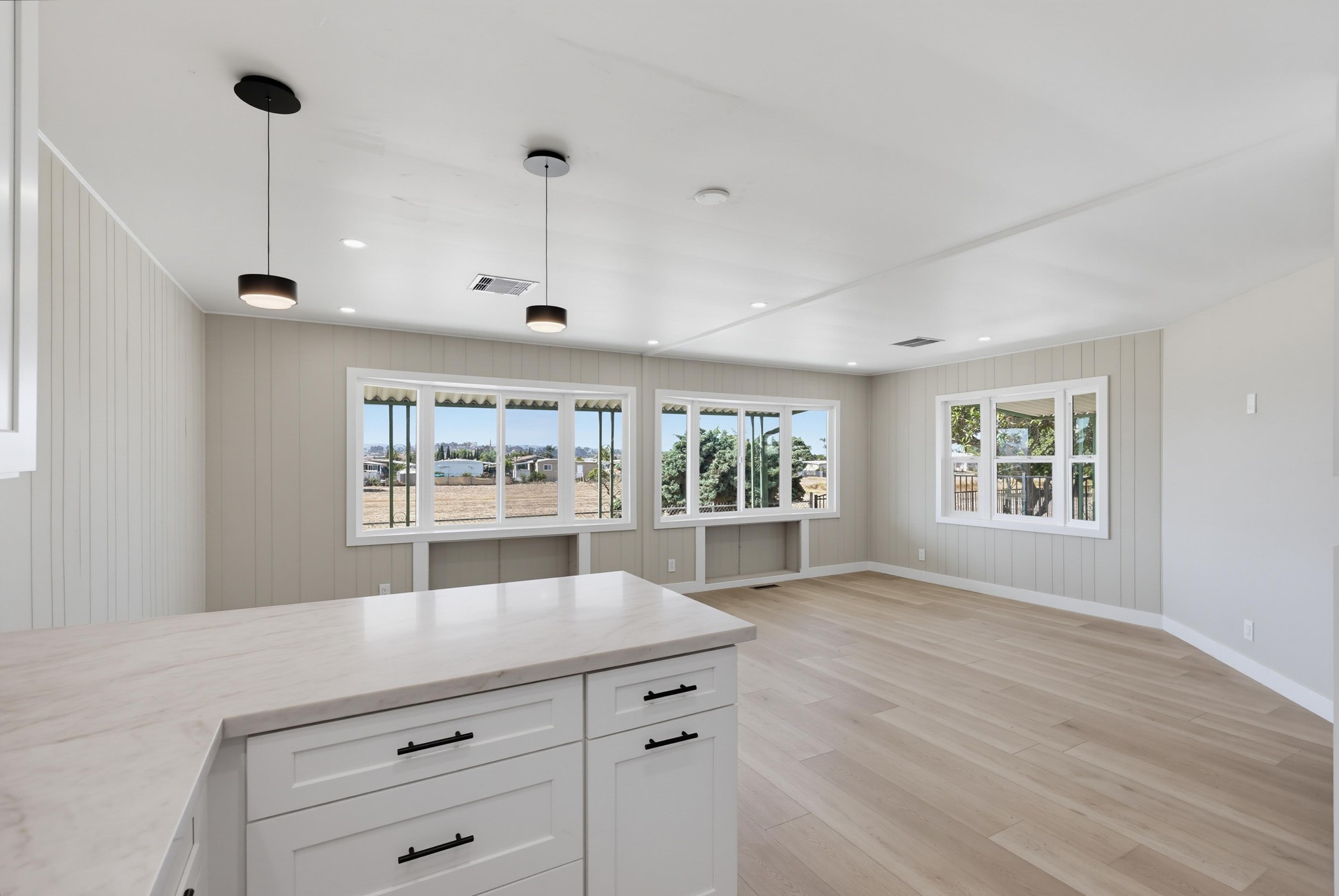 Virtual tour photo 25 of 73 for 445 Orange Ave Spc 5