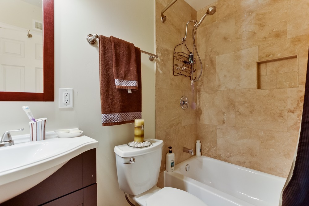 Virtual tour photo 18 of 34 for 4450 Berwick Dr