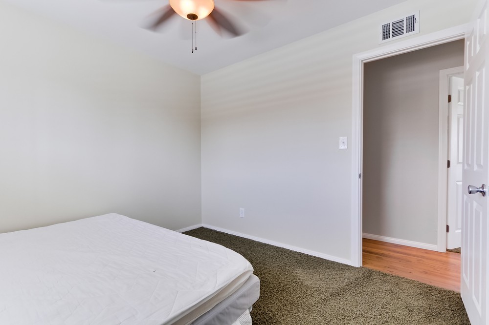 Virtual tour photo 22 of 34 for 4450 Berwick Dr