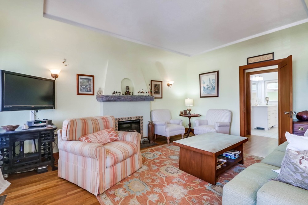 Virtual tour photo 12 of 48 for 4450 Florida St