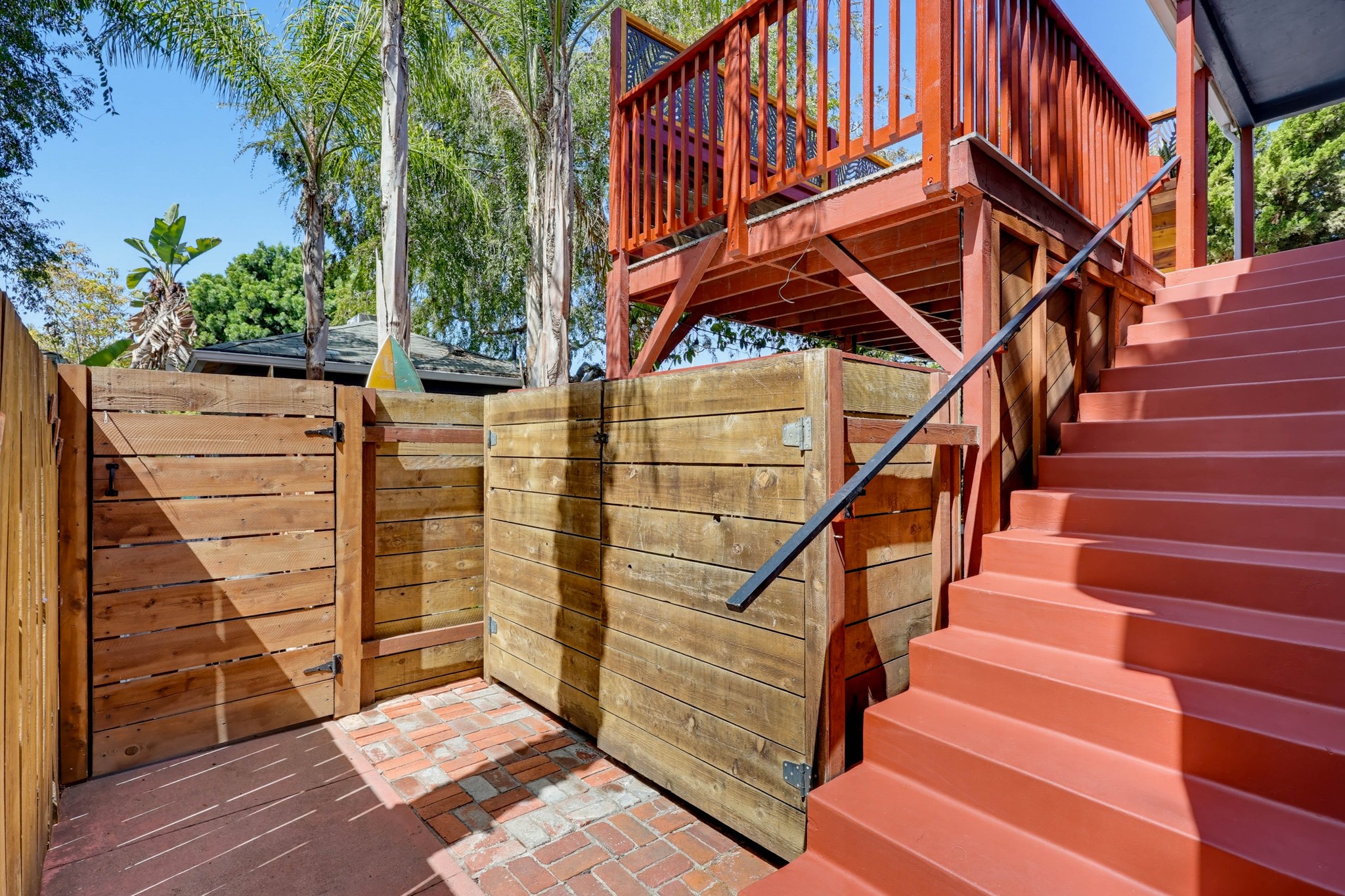 Virtual tour photo 3 of 70 for 4451 Dawson Ave