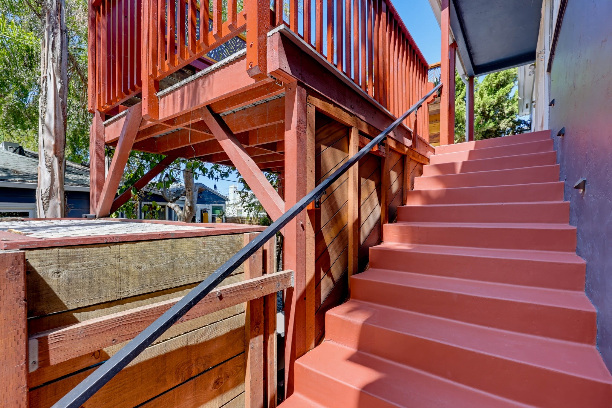 Virtual tour photo 5 of 70 for 4451 Dawson Ave