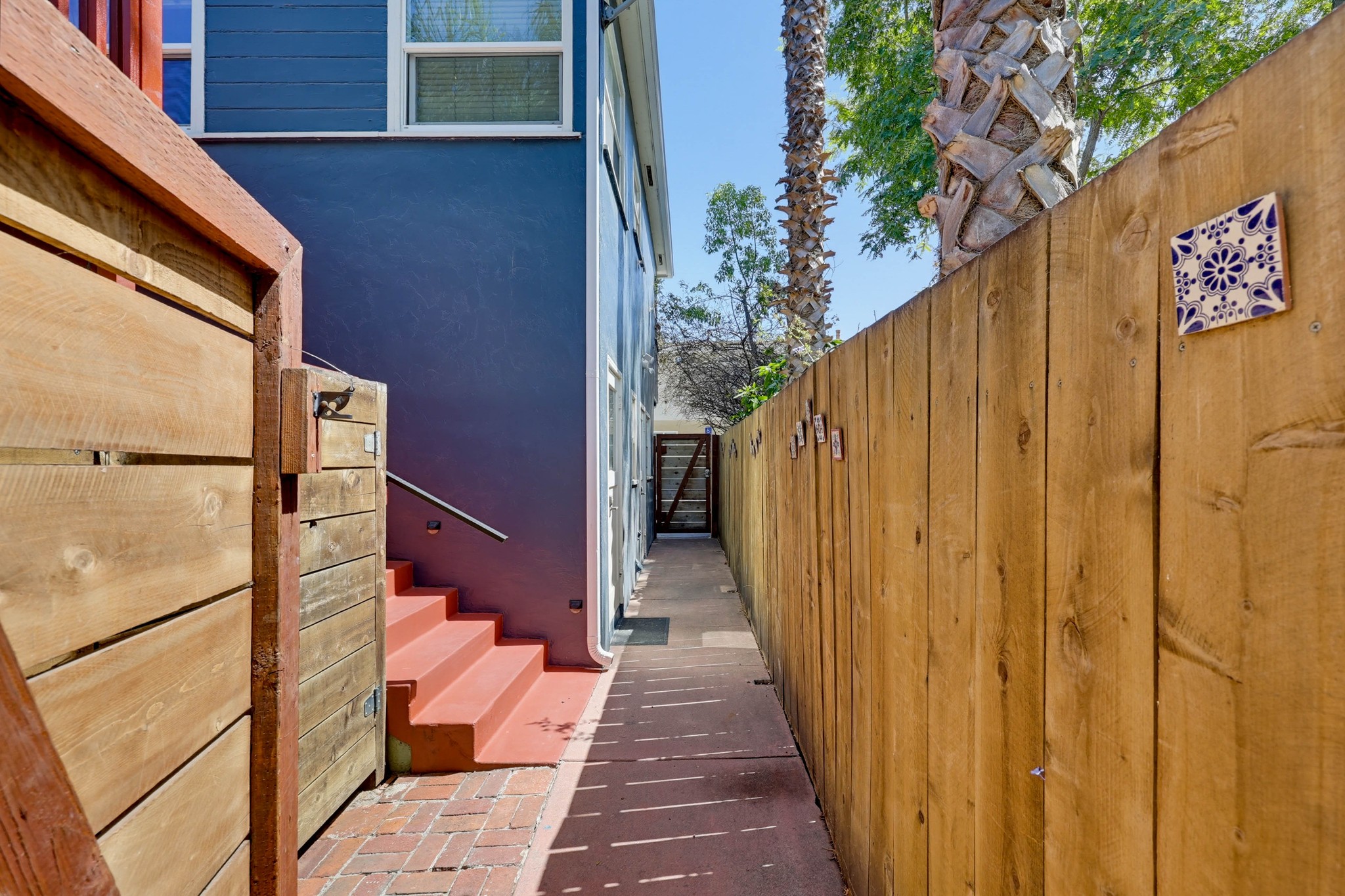 Virtual tour photo 6 of 70 for 4451 Dawson Ave