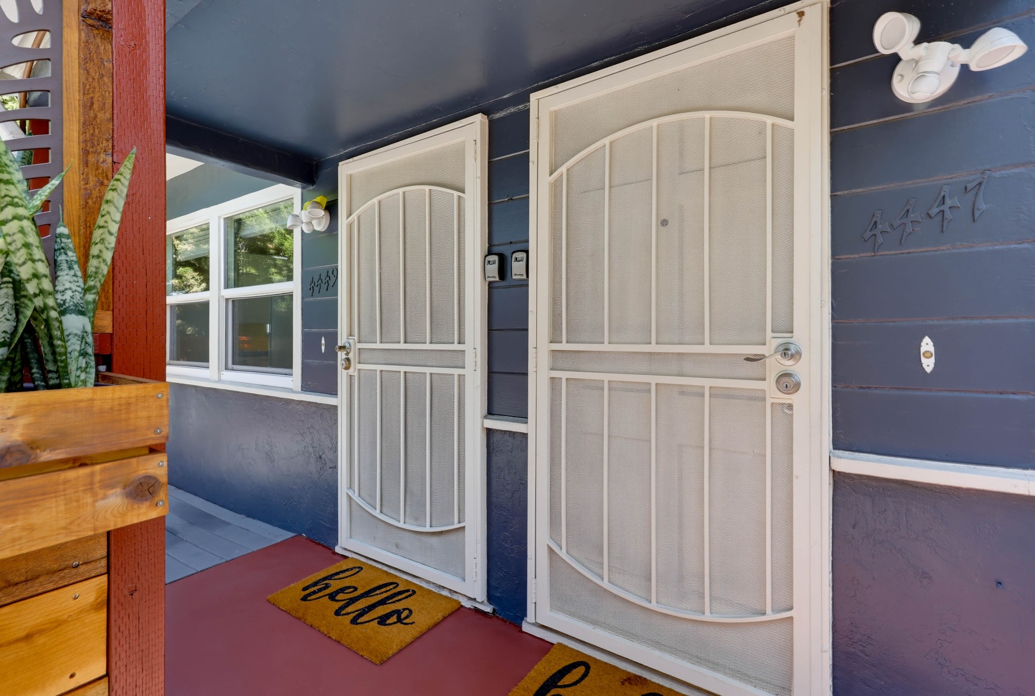Virtual tour photo 7 of 70 for 4451 Dawson Ave