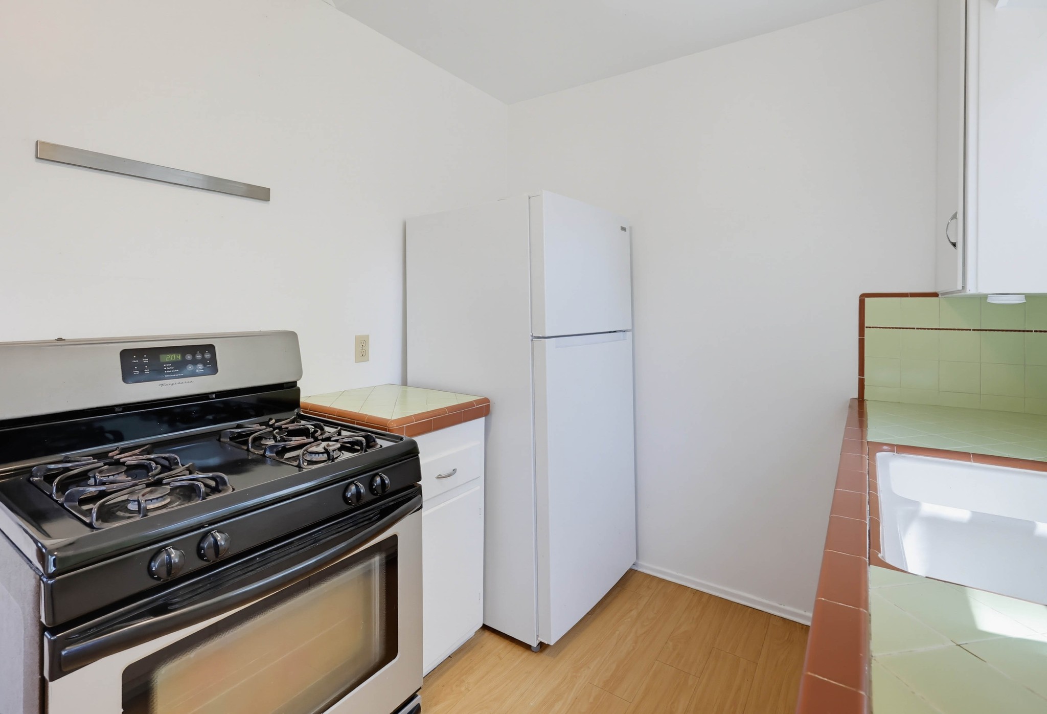 Virtual tour photo 16 of 70 for 4451 Dawson Ave
